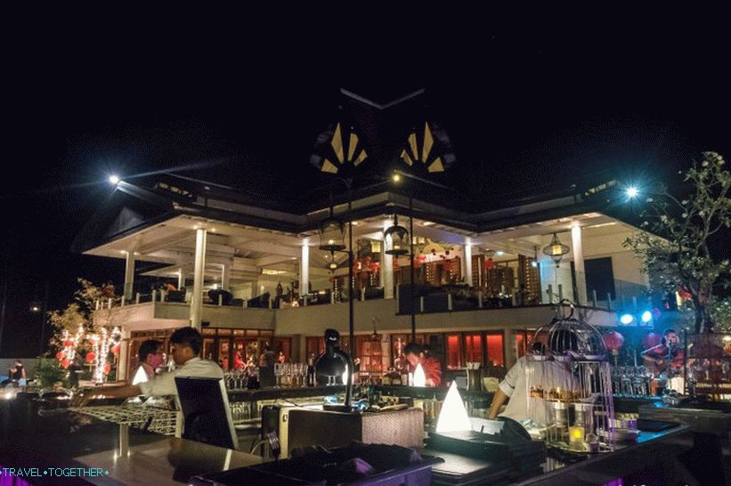 Légbár az InterContinental Hotelben - a legjobb hely, ahol a Samui naplementét találja meg