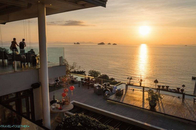 Légbár az InterContinental Hotelben - a legjobb hely, ahol a Samui naplementét találja meg