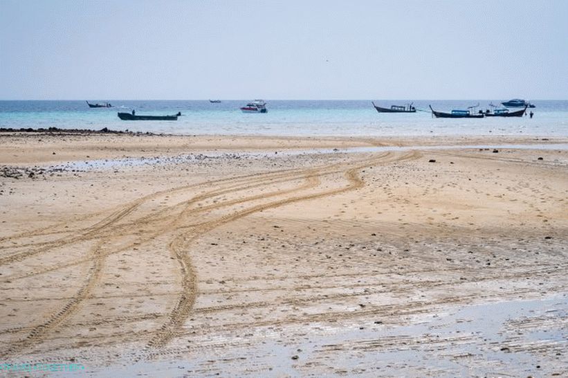 Lo Ba Bao strand a Phi Phi Don-szigeten