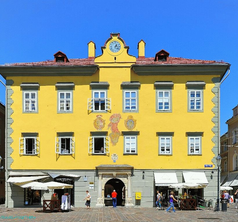 Old Square