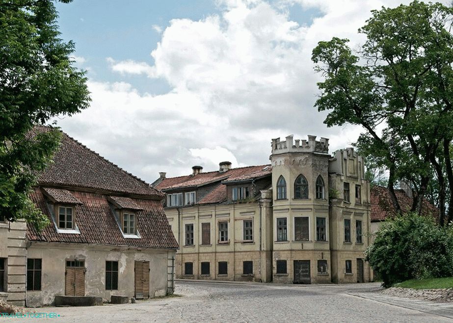Ház, mint egy kis vár