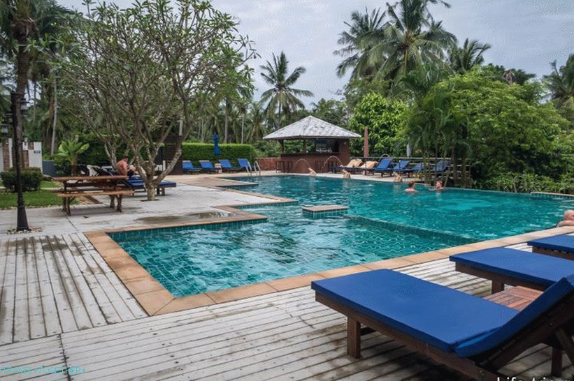 A Lamai Buri Resort egy jó szálloda a Koh Samui-nál a Lamai strandon