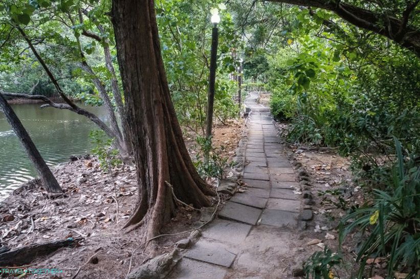 A Koh Lanta-i világítótorony és a nat park