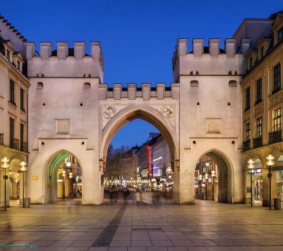 Karlplatz (Károly tér)