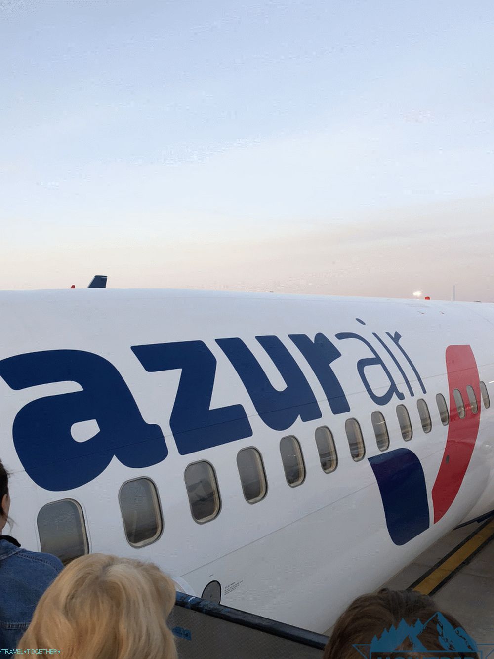 Azur Air charter Bulgáriába