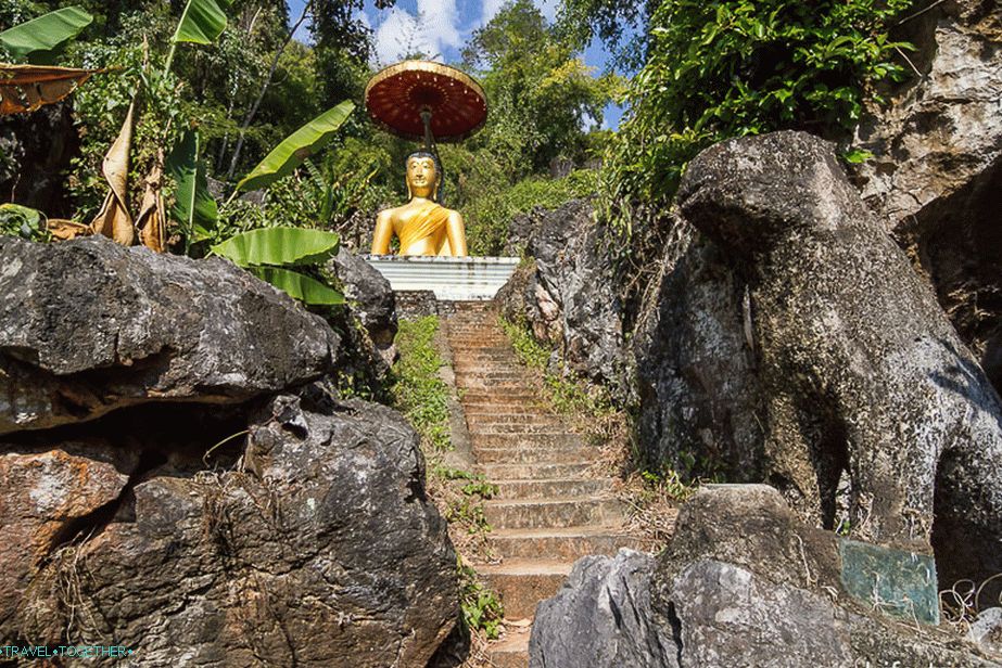 Buddha elveszett a kövekben