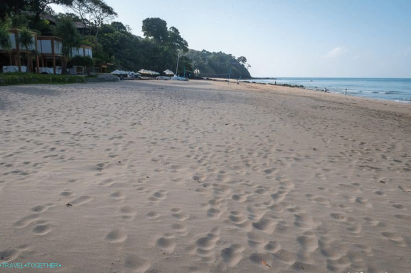 Ba Kan Tiang Bay Beach - egy csendes nyaralás a Lantán