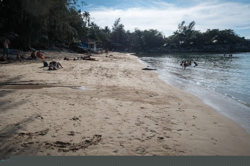 Baloldali kilátás a strand közepétől