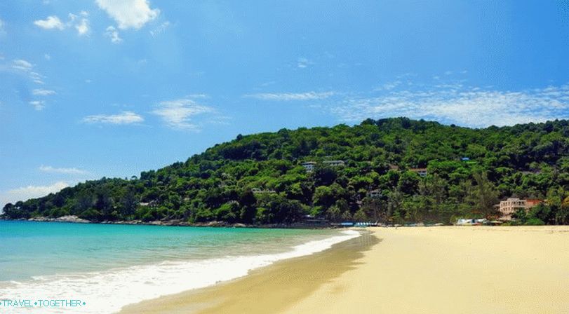 A Karon Beach északi része Phuketben