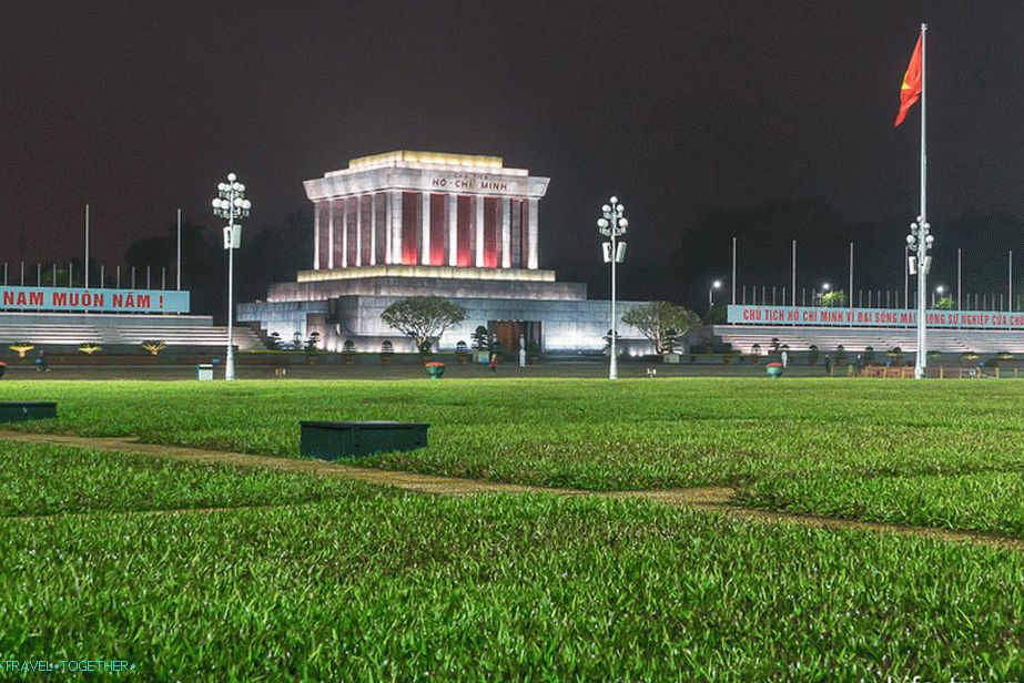 Ho Si Minh mauzóleuma Hanoiban