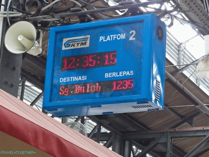 Eredménytábla a legközelebbi vonat érkezési idejével a KTM Komuter állomáshoz