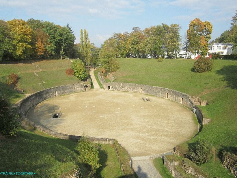 „Amfiteátrum”